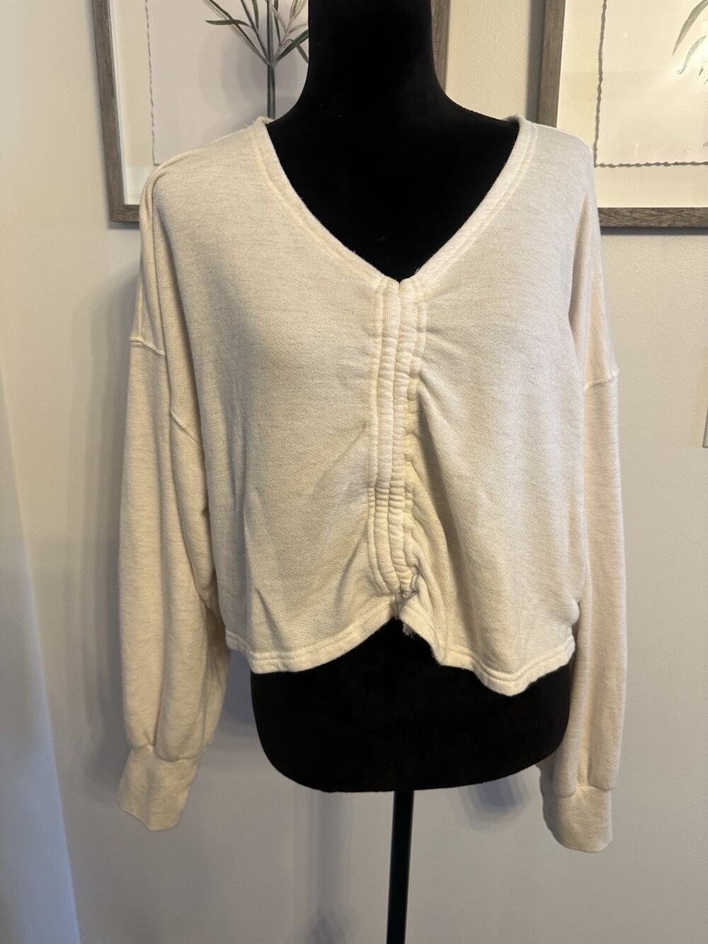 Offline By Aerie Sweatshirt Ruched Front Long Sleeve Vneck Thumbholes Beige XL